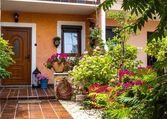 Semesterbostad Casa Bella *